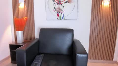 emily_frostt online show from March 25, 2026, 11:38 am