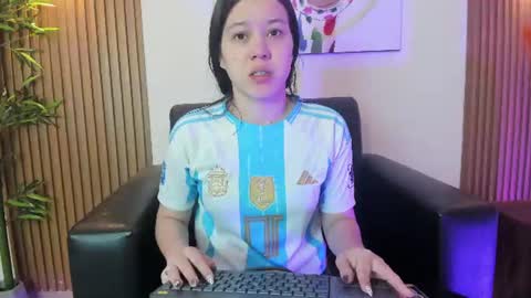 emily_frostt online show from July 16, 2026, 11:38 am