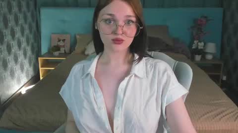 Emily online show from May 18, 2026, 12:51 am