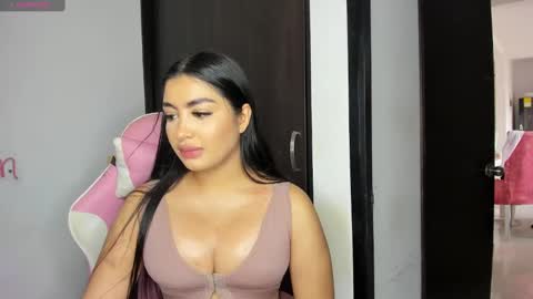 Snapshot of emily_huddson_ chatting on February 1, 2025, 7:23 pm independet model online show from February 1, 2025, 7:23 pm