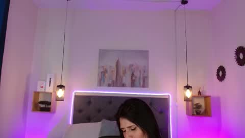 E M I L Y  online show from January 10, 2025, 3:37 pm