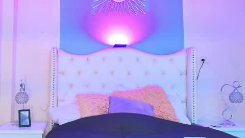 Emily online show from October 2, 2025, 9:44 pm