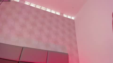 emily_luve online show from June 5, 2026, 8:03 pm