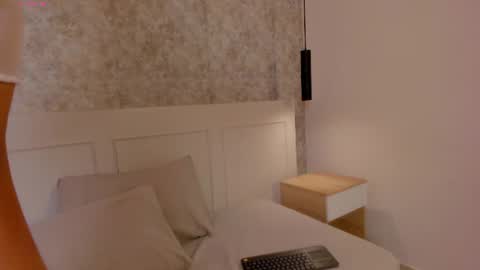 emily_luve online show from July 8, 2026, 11:37 am