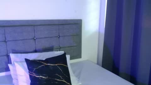 Snapshot of emily_milff chatting on July 10, 2026, 11:46 am emily_milff online show from July 10, 2026, 11:46 am