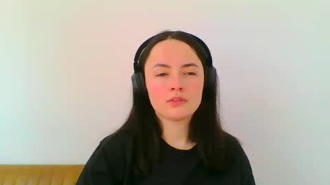 Snapshot of emily_morning_dew chatting on January 21, 2025, 12:18 pm emily_morning_dew online show from January 21, 2025, 12:18 pm