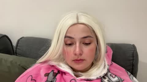 Snapshot of emily_morning_dew chatting on November 13, 2025, 10:41 pm emily_morning_dew online show from November 13, 2025, 10:41 pm