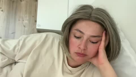 Snapshot of emily_morning_dew chatting on June 28, 2026, 10:10 am emily_morning_dew online show from June 28, 2026, 10:10 am