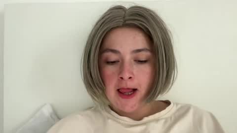 Snapshot of emily_morning_dew chatting on July 7, 2026, 9:24 am emily_morning_dew online show from July 7, 2026, 9:24 am