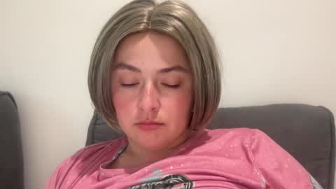 Snapshot of emily_morning_dew chatting on July 16, 2026, 6:14 pm emily_morning_dew online show from July 16, 2026, 6:14 pm