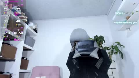 emily_palmeer online show from October 8, 2025, 10:18 pm