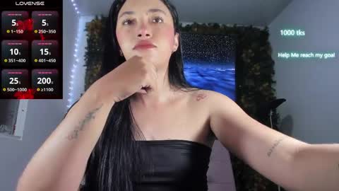 emily_palmeer online show from May 23, 2026, 8:18 am