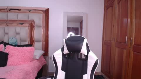 emily online show from April 11, 2026, 9:19 pm