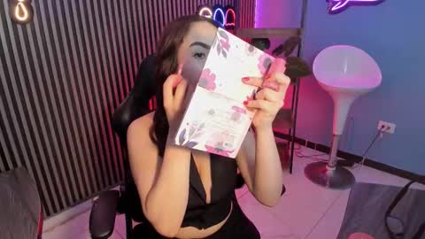 Emily  online show from September 29, 2025, 4:28 am