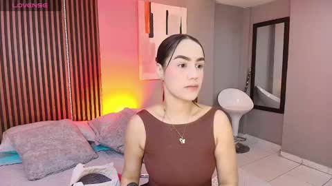 Emily  online show from October 1, 2025, 1:06 pm