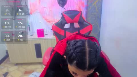       online show from October 31, 2025, 11:44 am