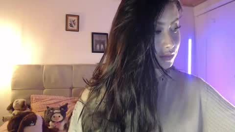 Snapshot of emily_swan_04 chatting on January 24, 2025, 10:41 pm Emily Swan online show from January 24, 2025, 10:41 pm