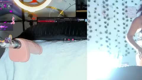 Emily Thompson33 online show from May 22, 2026, 2:08 am