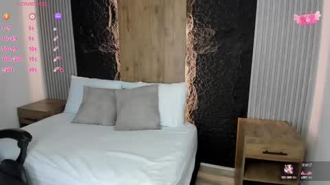 Emi online show from December 5, 2024, 11:29 pm