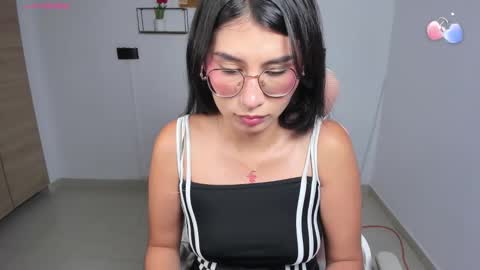 Emi online show from March 10, 2026, 9:20 pm