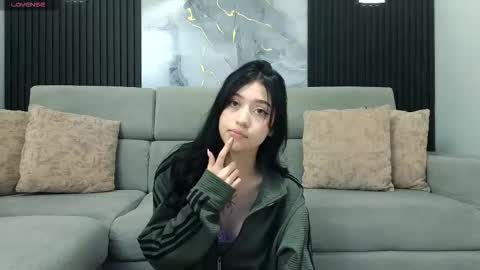 Emily online show from December 2, 2025, 1:17 pm