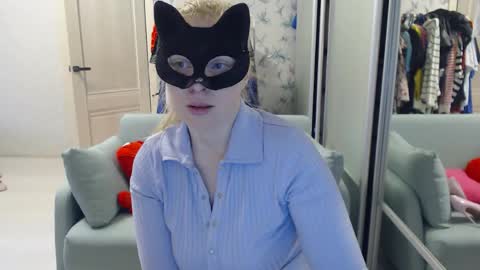 Emily online show from April 2, 2026, 3:42 pm