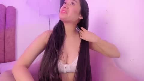Emilyyy online show from June 26, 2026, 2:21 pm