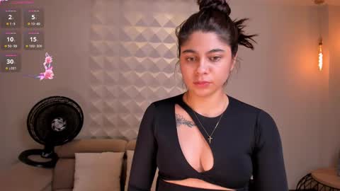 Emily Armstrong online show from December 6, 2024, 6:28 pm