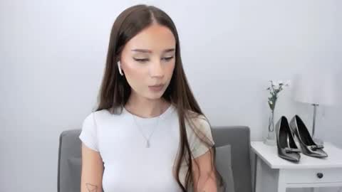 EmilyCharming online show from January 15, 2026, 9:07 pm