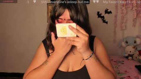 Snapshot of emilycollei chatting on October 20, 2025, 3:07 am Emily online show from October 20, 2025, 3:07 am