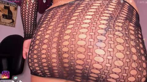 Snapshot of emilycollei chatting on November 24, 2025, 4:51 pm Emily online show from November 24, 2025, 4:51 pm