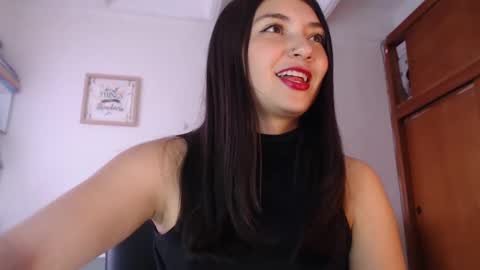 Snapshot of emilyjangcandy_ chatting on February 18, 2025, 4:16 pm Emily Jang online show from February 18, 2025, 4:16 pm