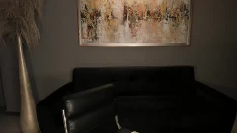 Emily online show from November 5, 2025, 4:34 am