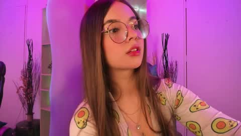 VALEEEN online show from December 11, 2024, 4:09 pm
