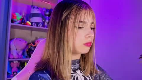 VALEEEN online show from February 13, 2026, 4:58 pm