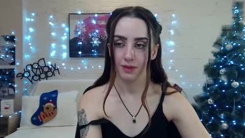 Emyli online show from December 14, 2024, 9:24 pm