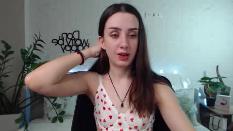 Emyli online show from February 9, 2025, 8:56 pm