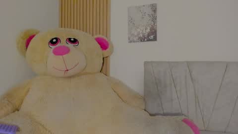 EMI online show from April 11, 2026, 11:31 pm