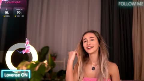 Emily online show from October 15, 2025, 4:01 am