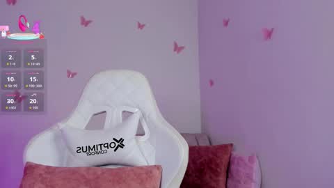 Snapshot of emilyrive chatting on September 25, 2025, 11:14 am Emily online show from September 25, 2025, 11:14 am