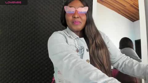 emilyrojas online show from January 17, 2025, 12:31 pm