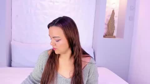 EMILY online show from November 24, 2025, 7:13 pm