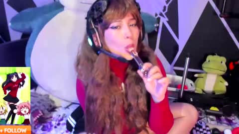 Snapshot of emilythemachine chatting on February 19, 2025, 5:27 pm emilythemachine online show from February 19, 2025, 5:27 pm