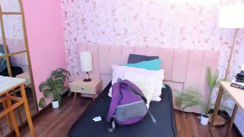 Emily Thyson online show from November 20, 2025, 12:05 pm