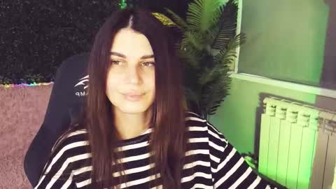 Emily online show from October 4, 2025, 1:58 am