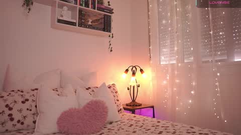 Snapshot of emilyxrose_ chatting on October 5, 2025, 2:04 pm IG thickemmsss online show from October 5, 2025, 2:04 pm