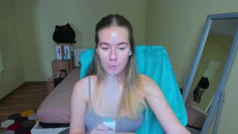 Emily online show from February 26, 2025, 10:36 am