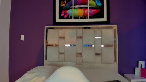 emilyy_cooperr online show from February 17, 2026, 12:56 pm