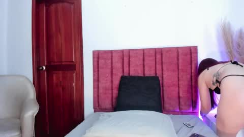 Emilyy Watson online show from October 11, 2025, 11:47 pm