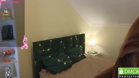 Snapshot of emina_woody chatting on December 21, 2025, 6:15 pm Tracy online show from December 21, 2025, 6:15 pm